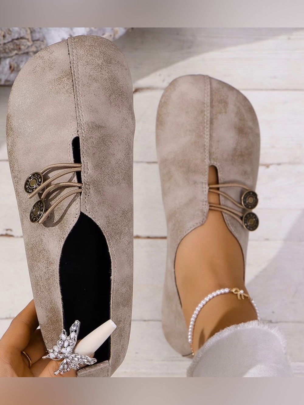 Women's Casual Slip-On Ballet Flats in Distressed Beige